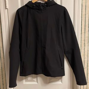 EUC Men’s Lululemon Hooded Waterproof Jacket. Black, Size Medium.